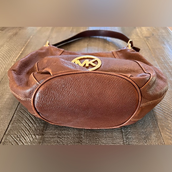 Vintage MICHAEL Michael Kors Brown Pebbled Leather Hobo Bag - Picture 9 of 16